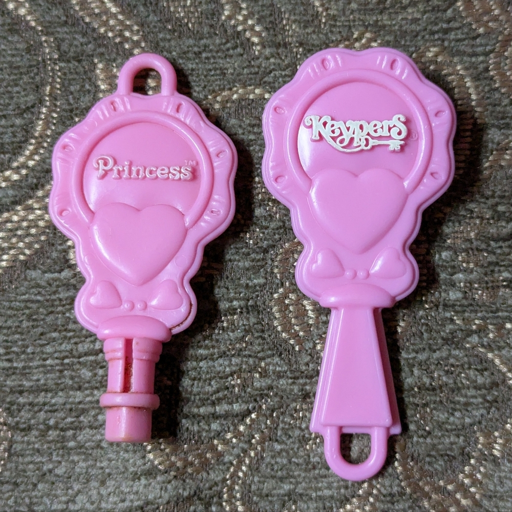 Vintage Tonka Keypers Brush And Key Set Belonging To Princess The Swan